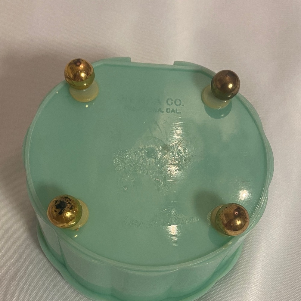 Vintage Mint Green Menda Co. Powerder/ Puff container - Picture 3 of 12